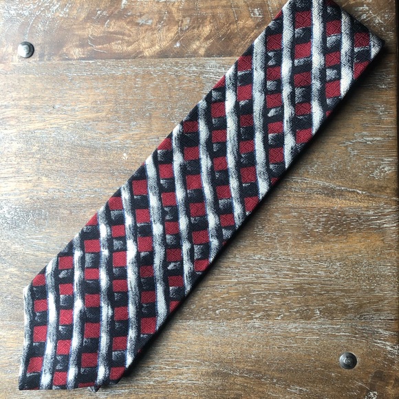 Vintage Givenchy - Picture 2 of 5